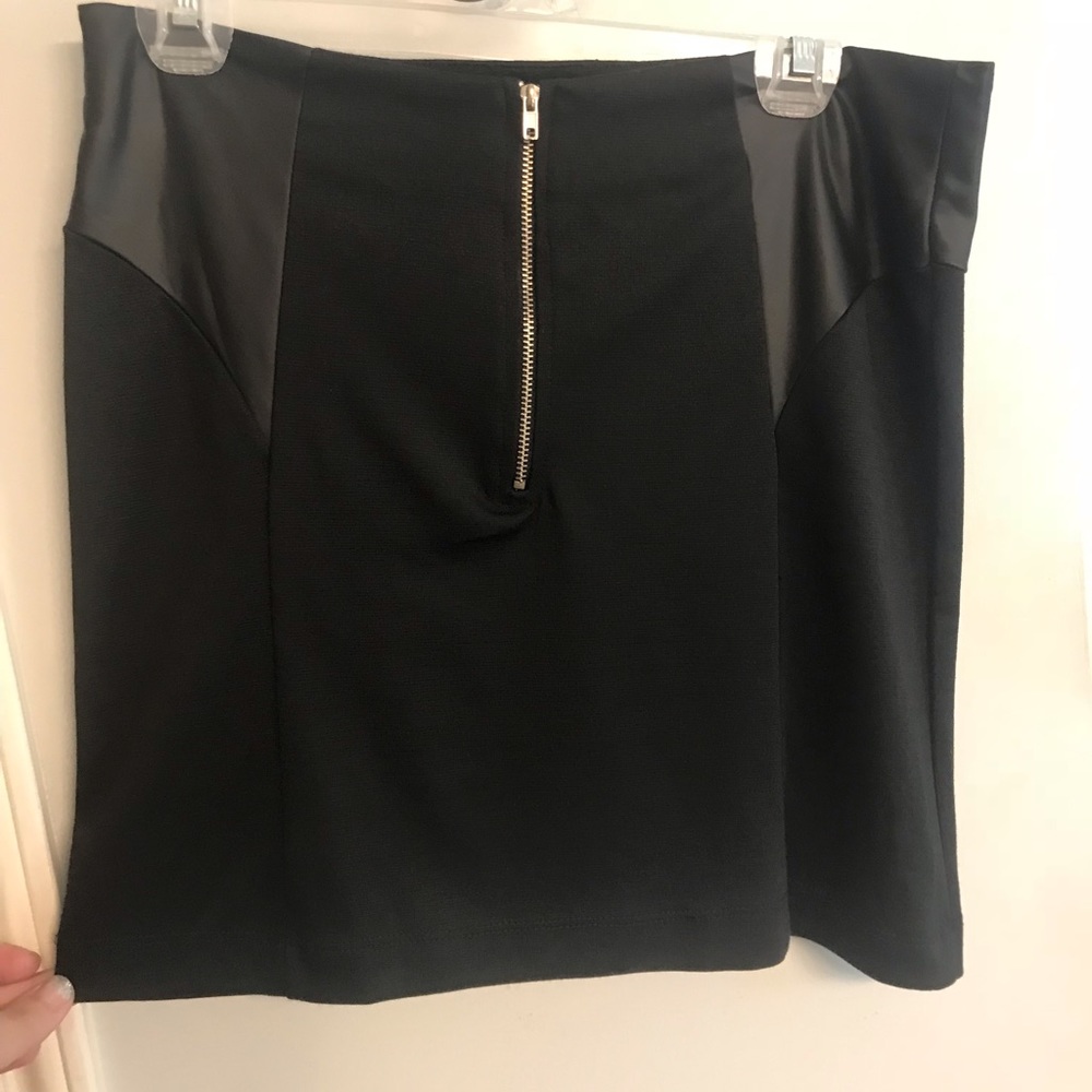 Short black skirt